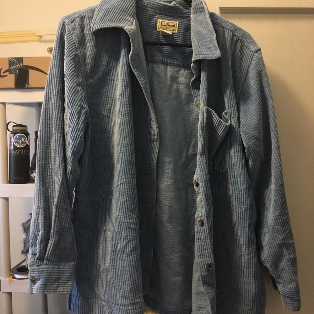 Llbean Women’s light blue corduroy button down